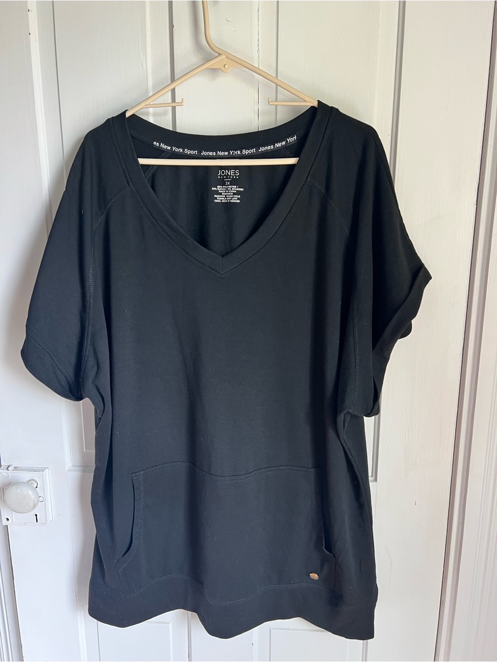 Jones New York Women’s Black V-Neck Short Sleeve Sweatshirt w/ front pocket 3XL